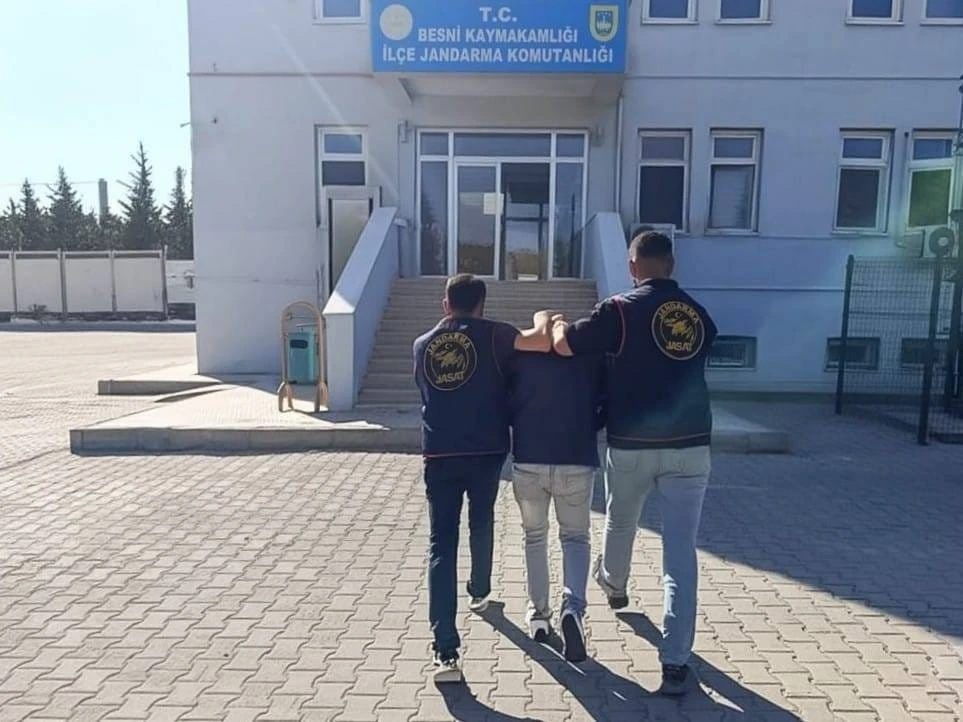 Hapis cezası bulunan şahıs jandarma tarafından yakalandı
