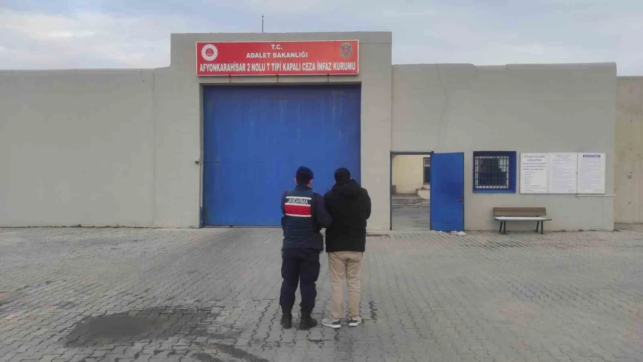 Hapis cezasıyla aranan şahsı JASAT yakaladı