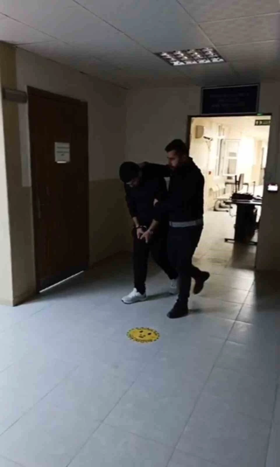 Hatay&rsquo;da 19 yıl 2 ay hapis cezası ile aranan şahıs yakalandı
