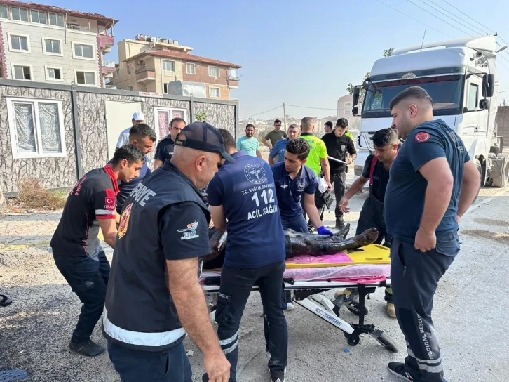 Hatay&rsquo;da kamyonun hidrolik sistemi patladı: 1 kişi yaralandı
