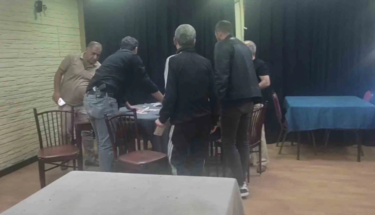 Hatay’da Kumar oynayan şahıslara suçüstü
