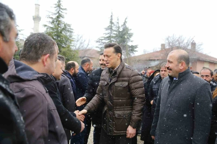 Hatipoğlu&rsquo;na davullu zurnalı karşılama
