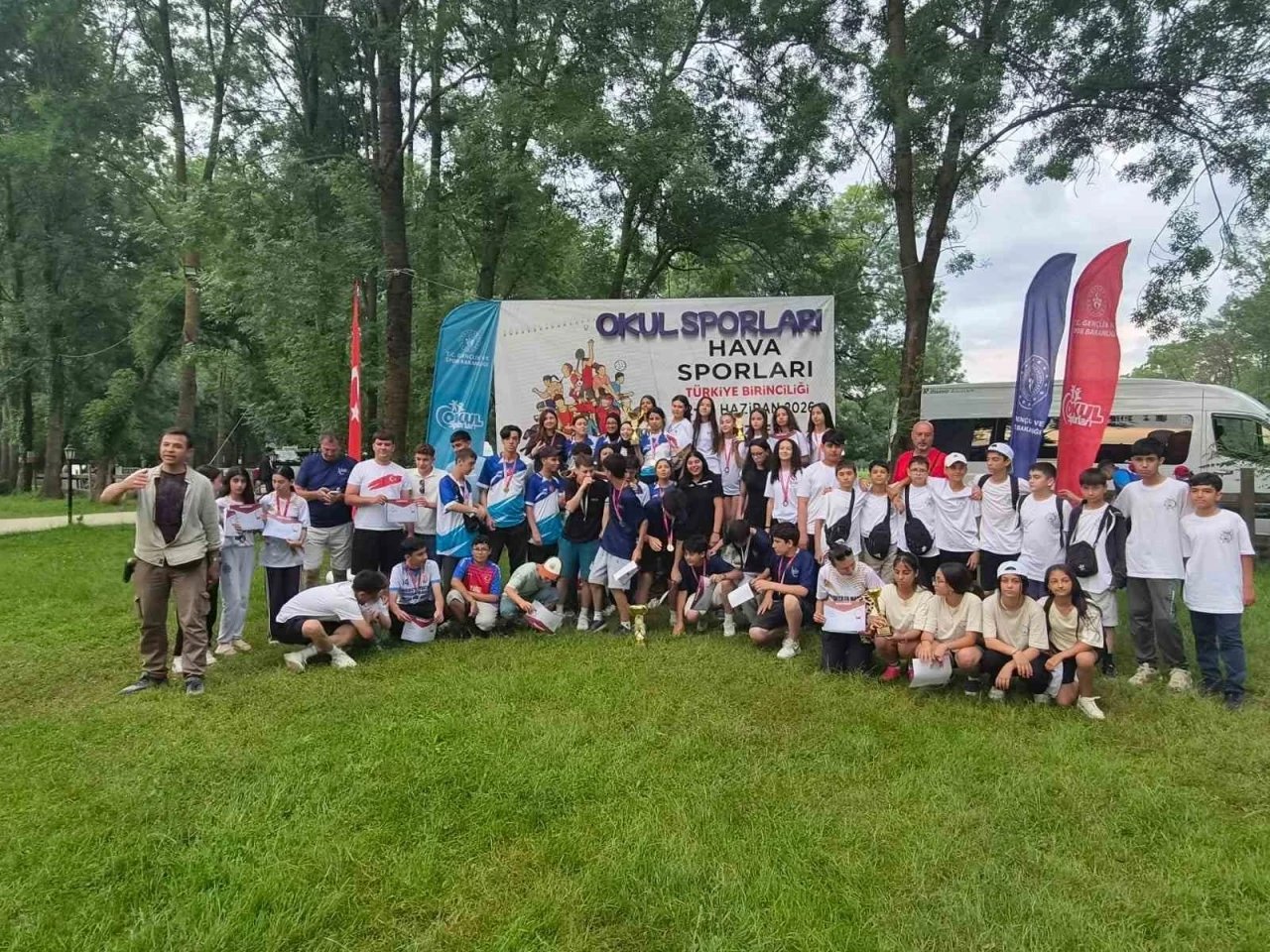 Hava sporlarında Manisa rüzgarı esti