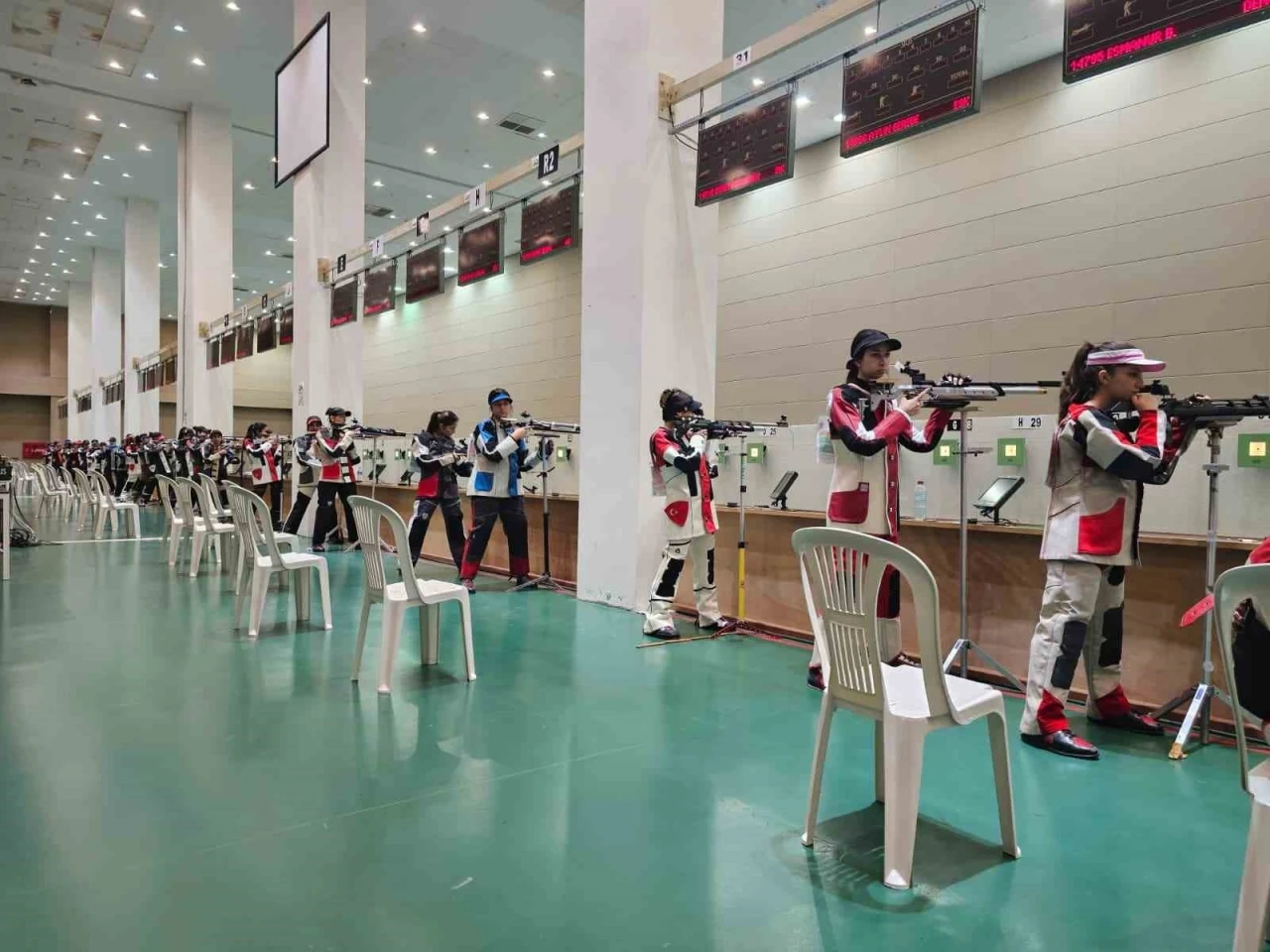 Havalı Silahlar Avrupa Şampiyonası Milli Takım Seçme Yarışmaları Mersin’de sürüyor
