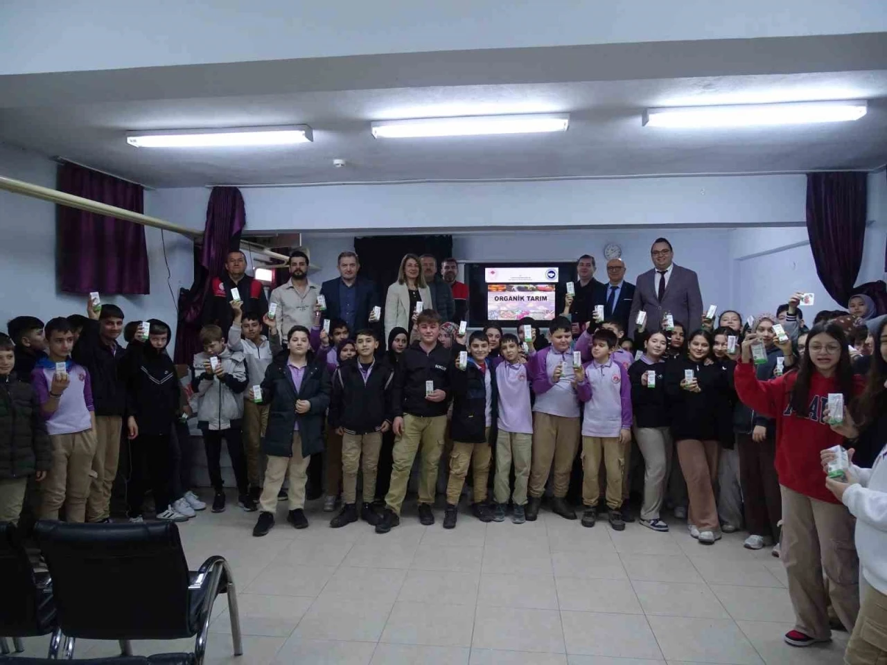 Havran İmam Hatip Ortaokulu&rsquo;nda organik tarım ve iyi tarım uygulamaları eğitimi verildi
