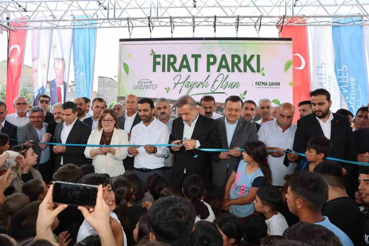 Hayat Projesi Fırat Mahallesi Parkı hizmete a&ccedil;ıldı
