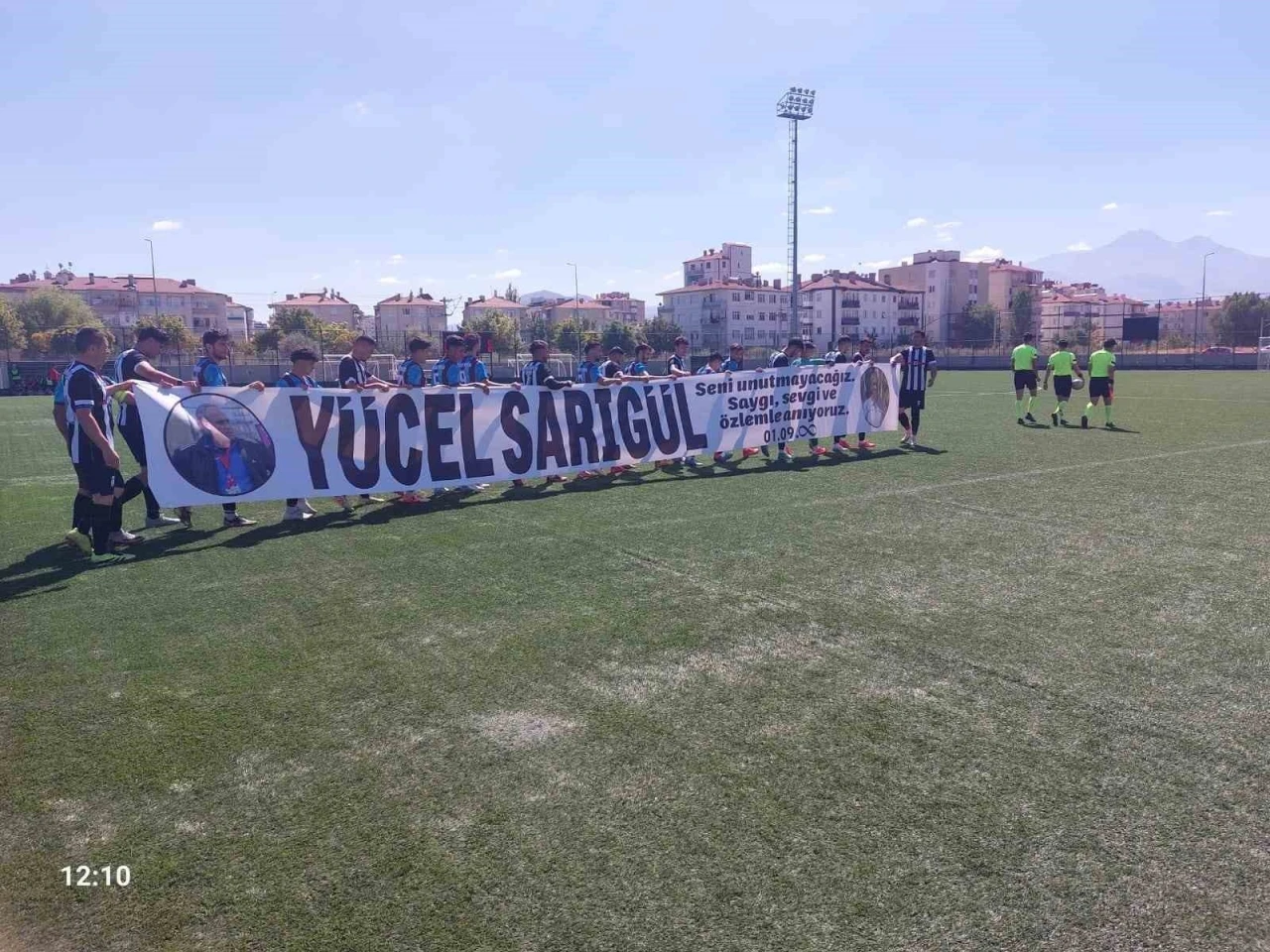 Hayatını kaybeden antrenör Sarıgül sezonun ilk maçında unutulmadı

