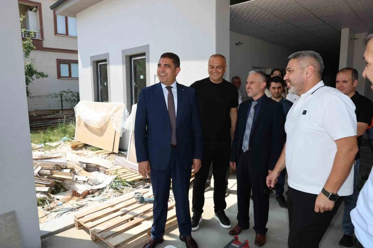 Hayırseverler tarafından yaptırılıyor

