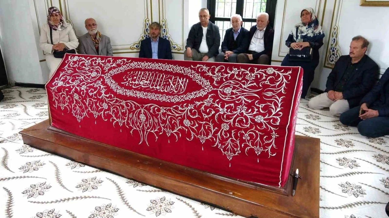 Hayme Ana, Anneler Günü’nde kabri başında anıldı
