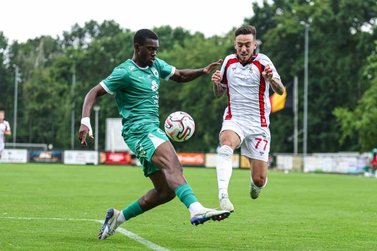 Hazırlık ma&ccedil;ı: Samsunspor: 0 - RAAL La Louvire: 0
