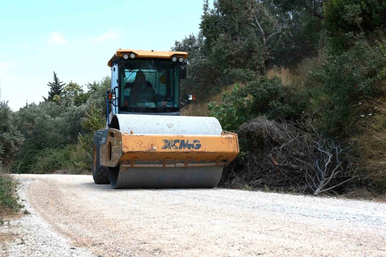 HBB, Defne D&ouml;ver Mahallesi&rsquo;nde yol &ccedil;alışmasına başladı
