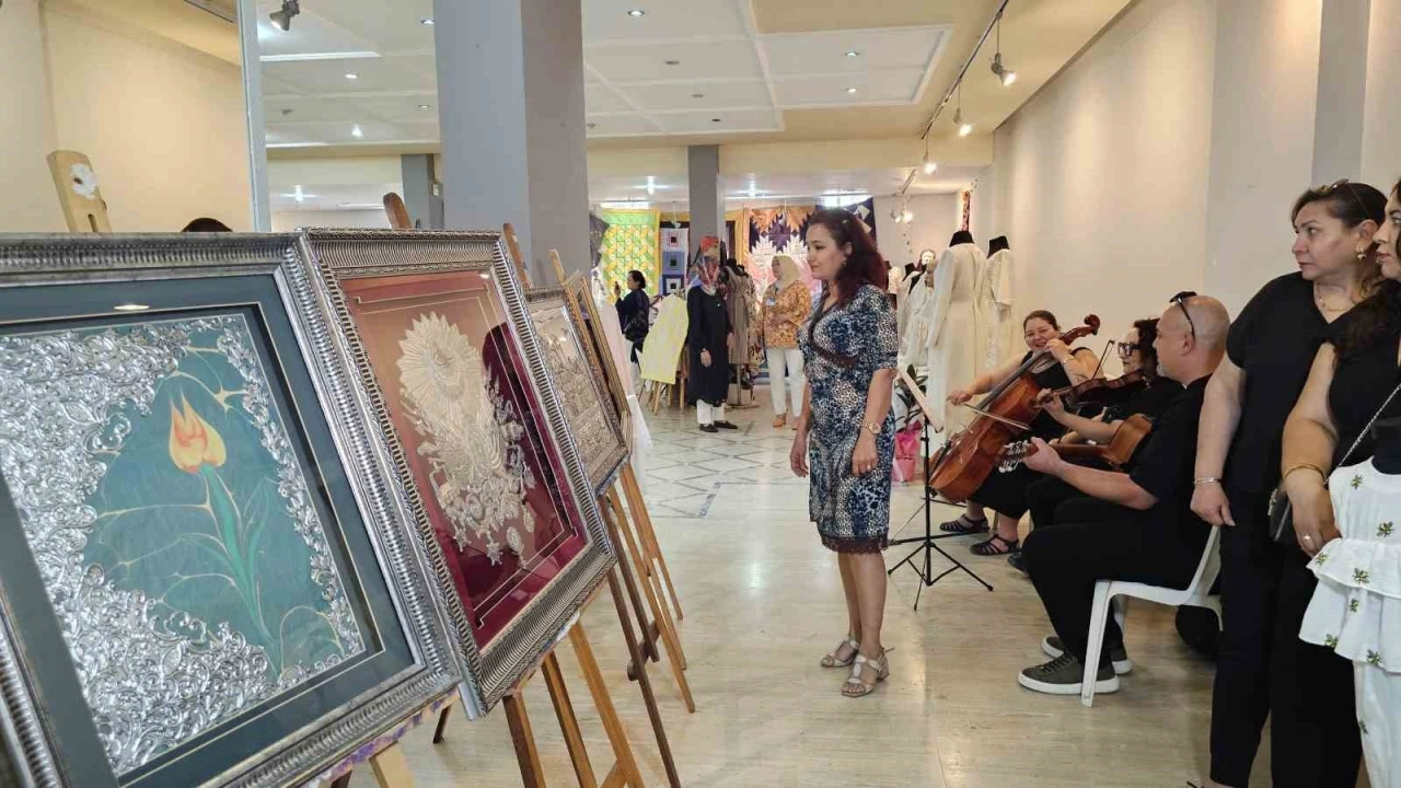 HEM kursiyerlerinin sergisi beğeni topladı
