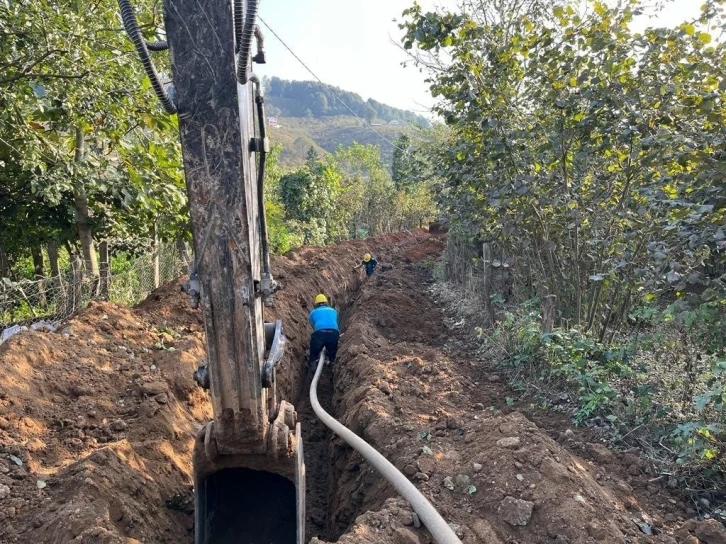 Hendek &Ccedil;amlıca&rsquo;ya yeni hat ile i&ccedil;me suyu deposu
