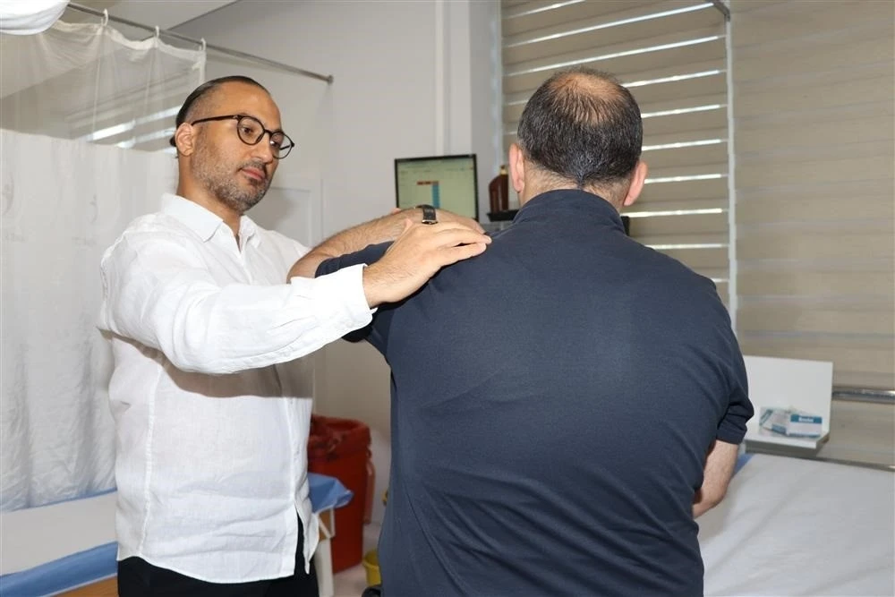 Her 100 kişiden 85’inde yaşanıyor, kötü duruş ve stres ortaya çıkarıyor
