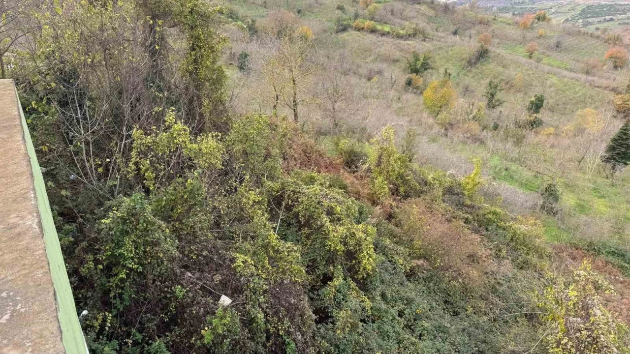 Heyelan sonrası B&uuml;y&uuml;k Tekke K&ouml;y&uuml;&rsquo;nde imam sorunu yaşanıyor
