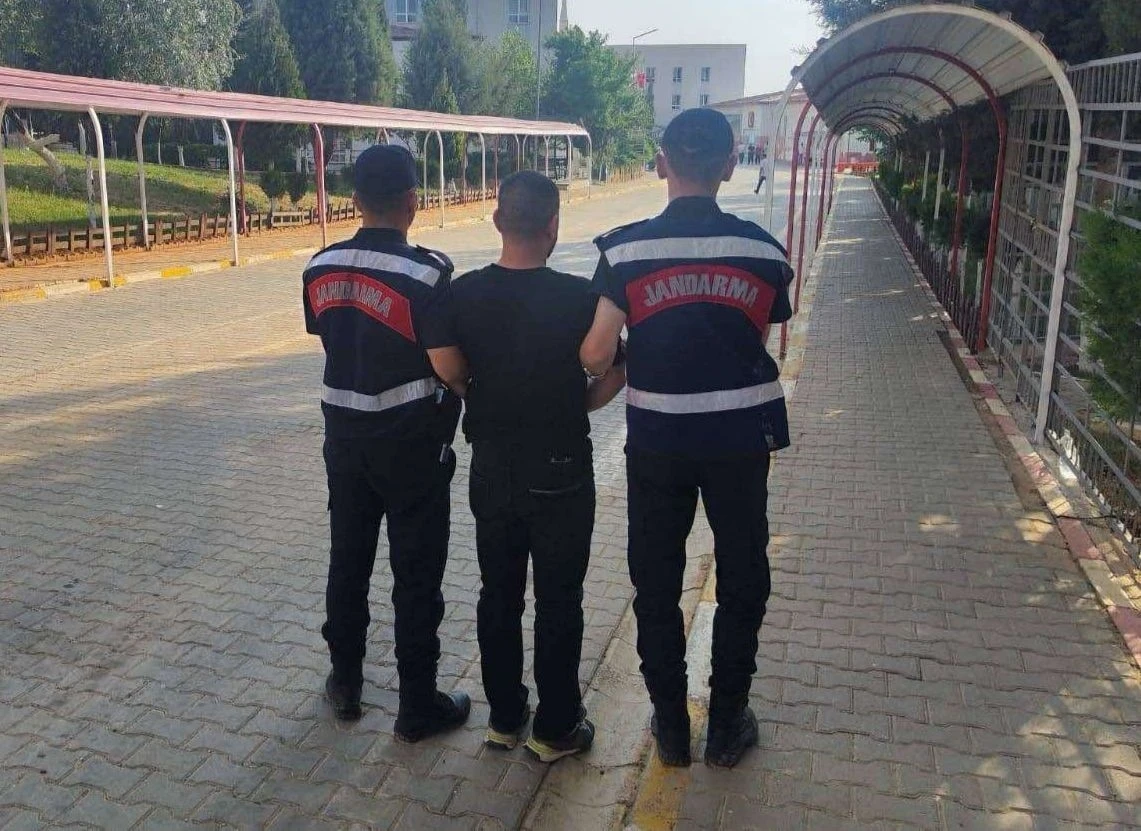 Hırsızlık suçundan kesinleşmiş cezası bulunan şahıs yakalandı
