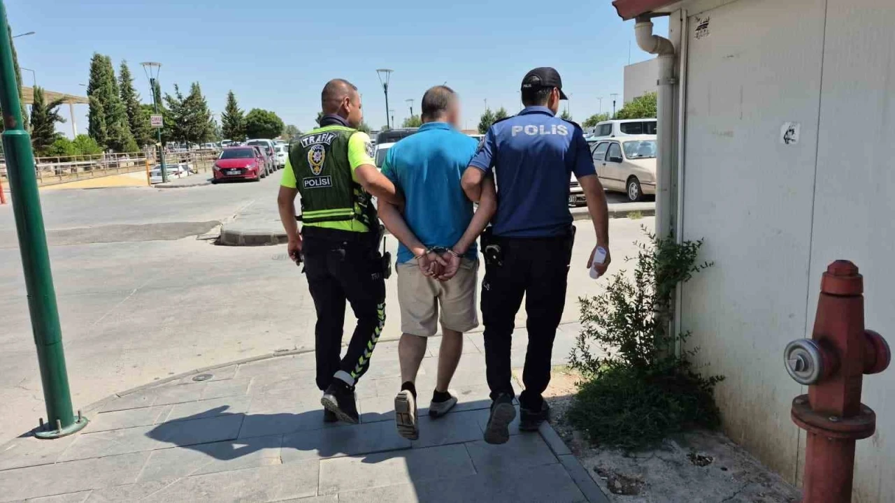 Hırsızlık ve dolandırıcılık olayının ş&uuml;phelisi 2 şahıs yakalandı
