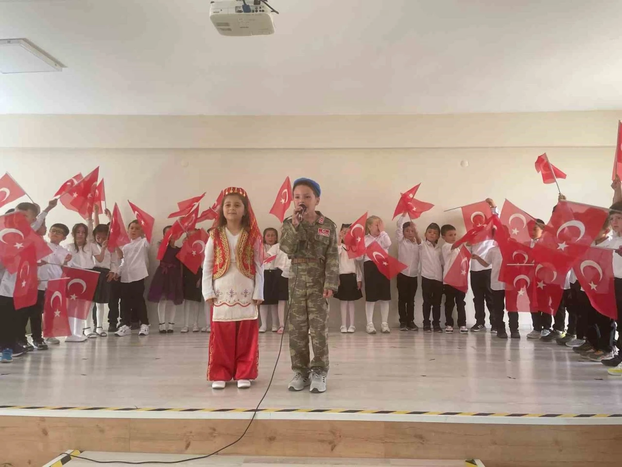 Hisarcık Cumhuriyet İlkokulu’nda okuma bayramı
