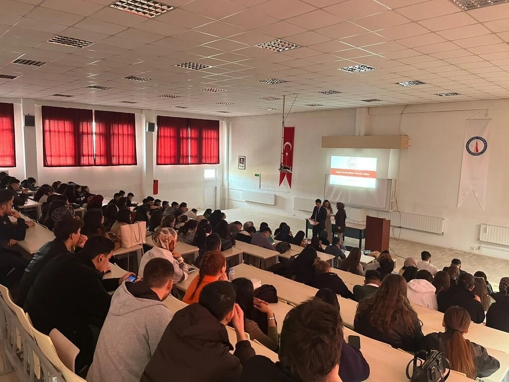 Hisarcık MYO’da &quot;Kadına Yönelik Şiddetle Mücadele&quot; konulu eğitim
