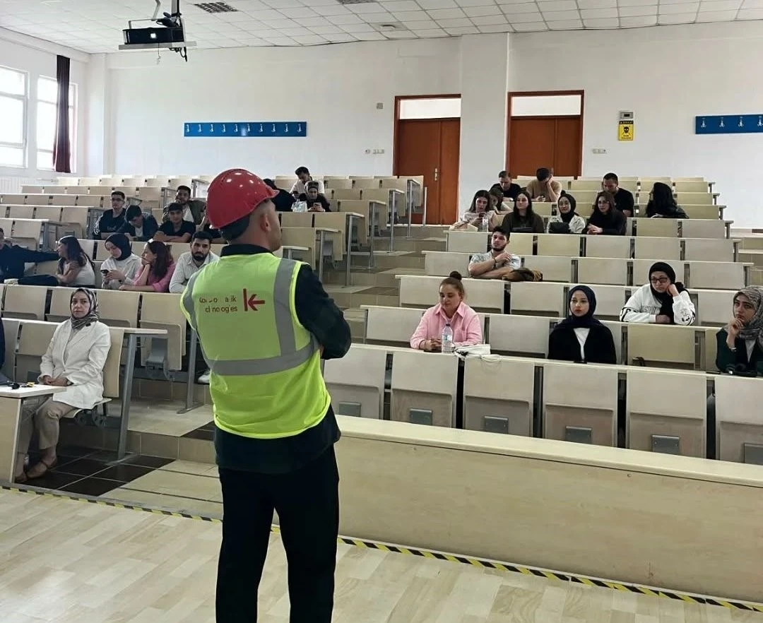 Hisarcık MYO’da &quot;Mezunlar Tecrübe Paylaşıyor&quot; etkinliği
