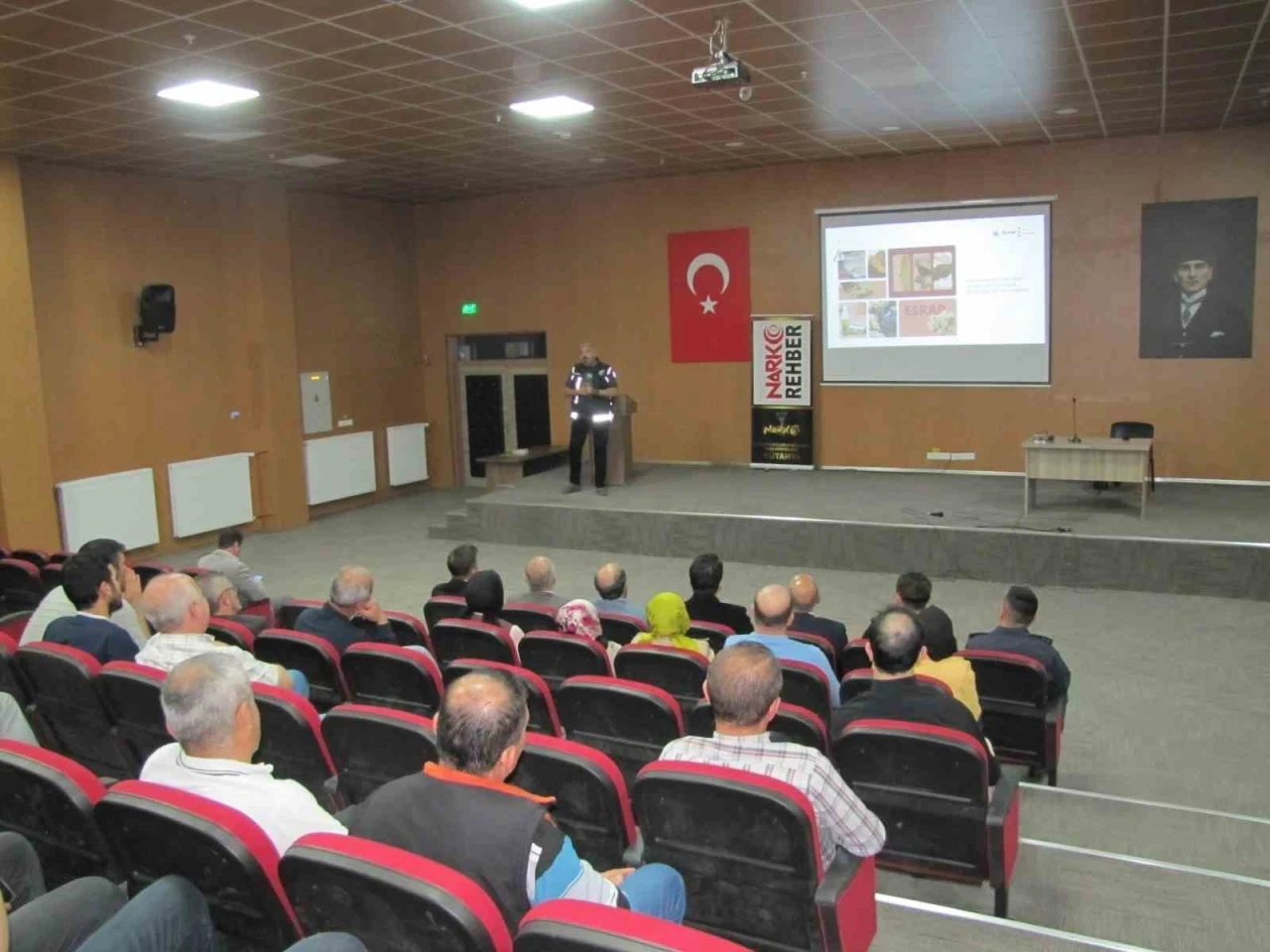 Hisarcık’ta bağımlılıkla mücadele ve KADES uygulaması eğitimi
