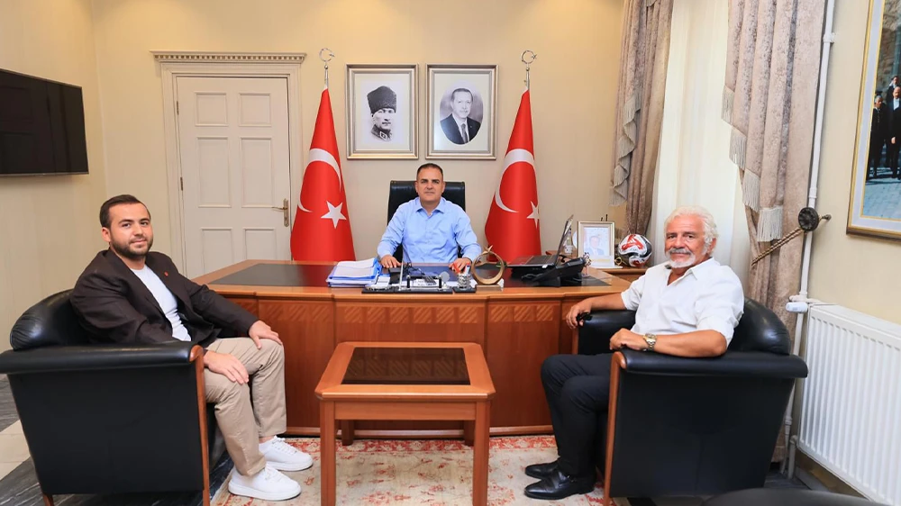 Hisarönü Muhtarı'ndan Vali Akbıyık'a Teşekkür Ziyareti