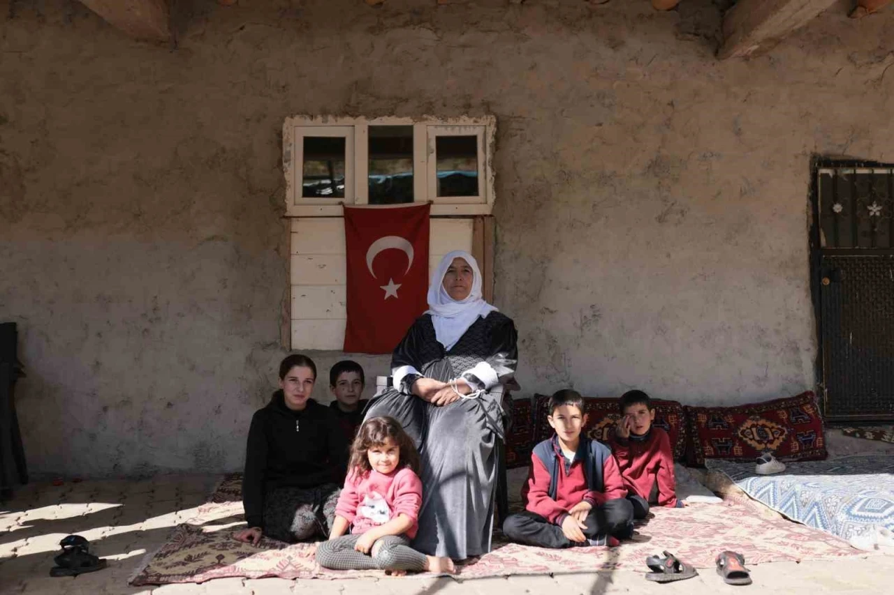Hizan’ın 300 yıllık taş evleri belgesel fotoğraf projesiyle gün yüzüne çıkıyor