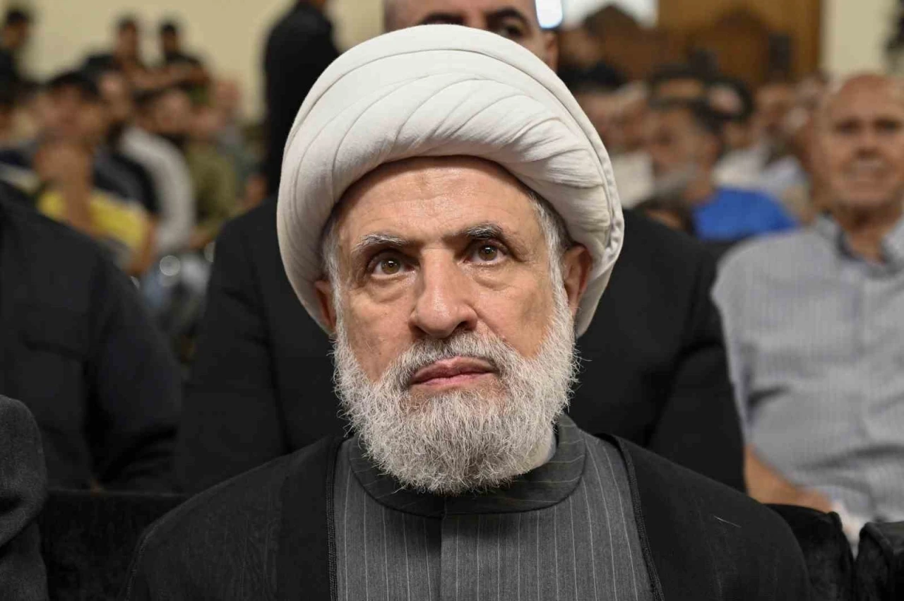Hizbullah: &quot;Saldırganlık devam ettiği sürece silahları teslim etmeyeceğiz&quot;

