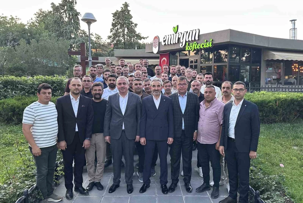 HİZMET-İŞ Genel Başkan Vekili &Ouml;zdemir, Kayseri&rsquo;de Temsilciler Meclisi Toplantısı&rsquo;na katıldı
