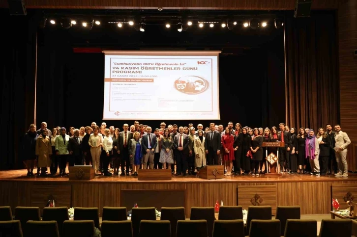 HKÜ’de duygulandıran ‘Öğretmenler Günü’ programı