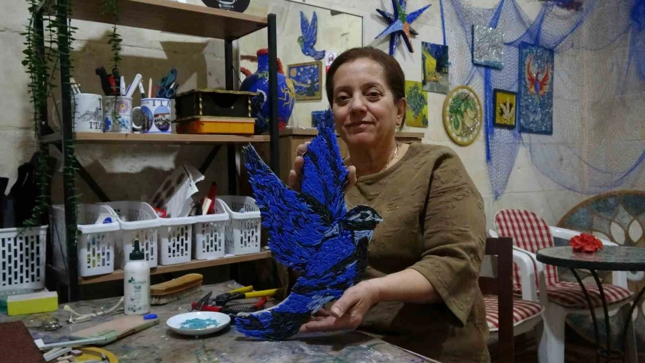 Hobi olarak başladığı mozaik sanatında dünyaya açılmak istiyor
