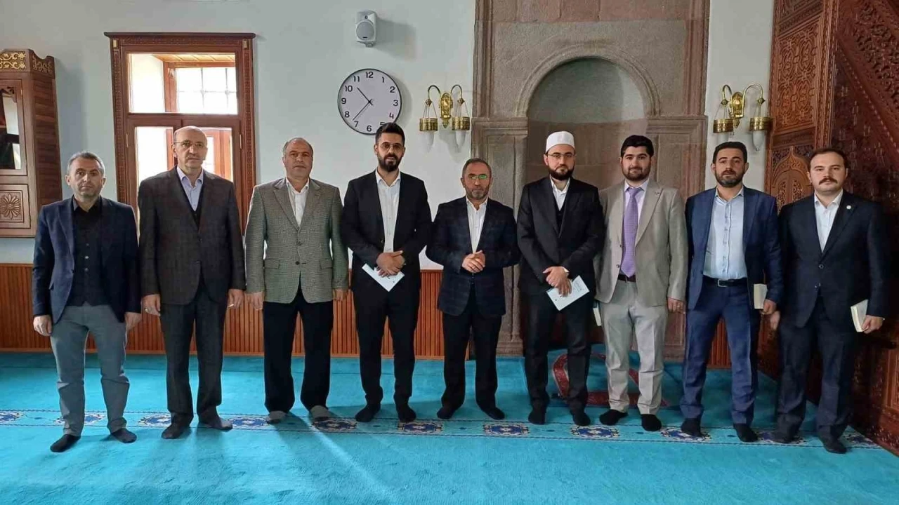 Hocalar &quot;Etkili Hutbe Sunumu&quot; için yarıştı
