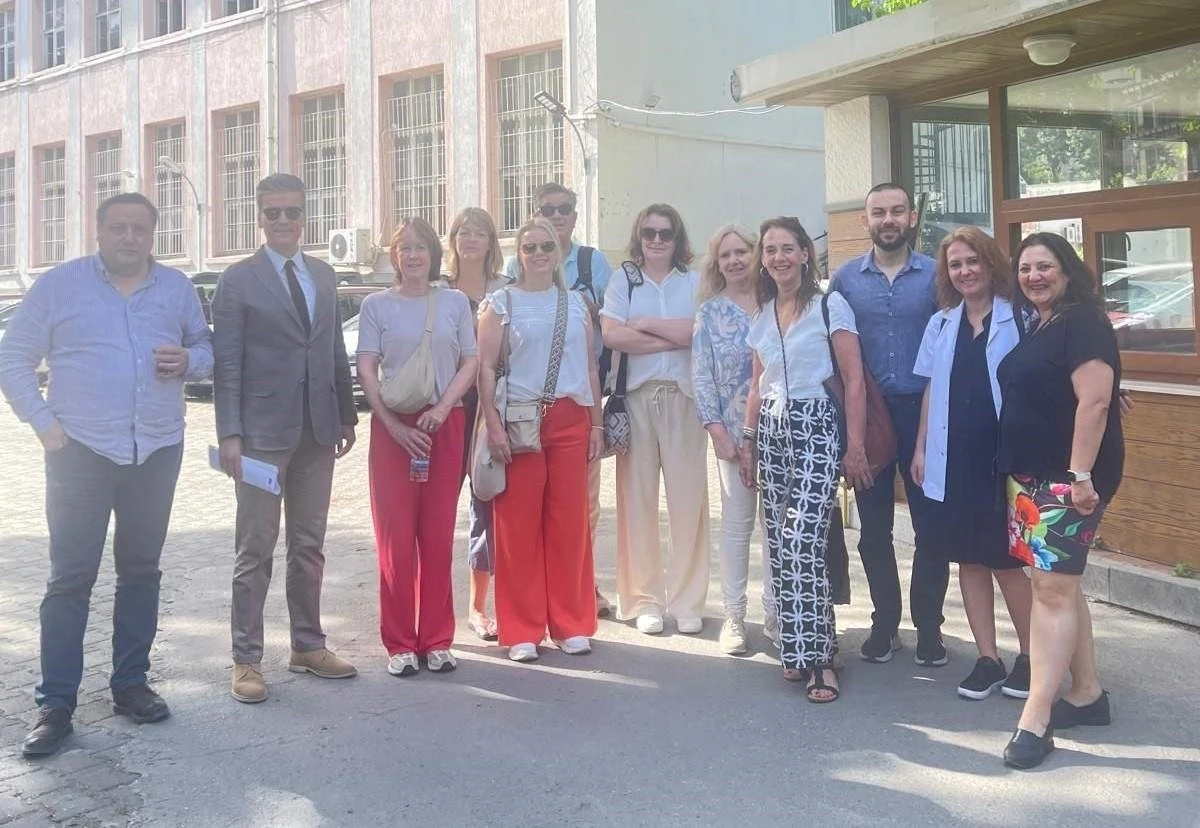 Hollandalı öğretmenler İzmir’de mesleki eğitim kurumlarını gezdi
