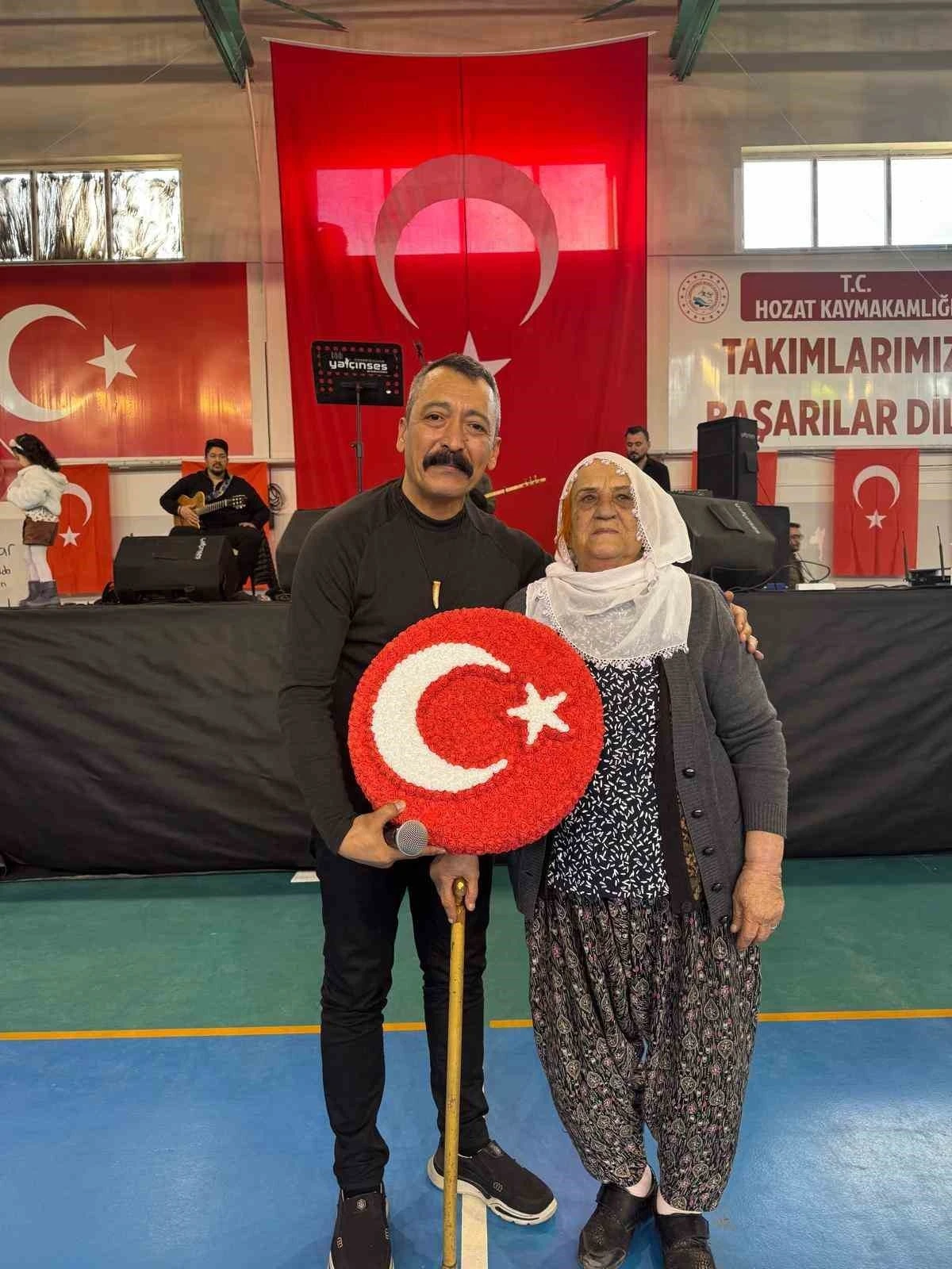 Hozat&rsquo;ta g&uuml;venlik kuvvetlerine moral programı d&uuml;zenlendi
