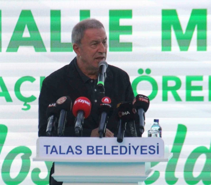 Hulusi Akar: &quot;Teröristlerin hiçbir şekilde yaşama şansı yok. Ya adalete teslim olacaklar ya da yok olup gidecekler&quot;
