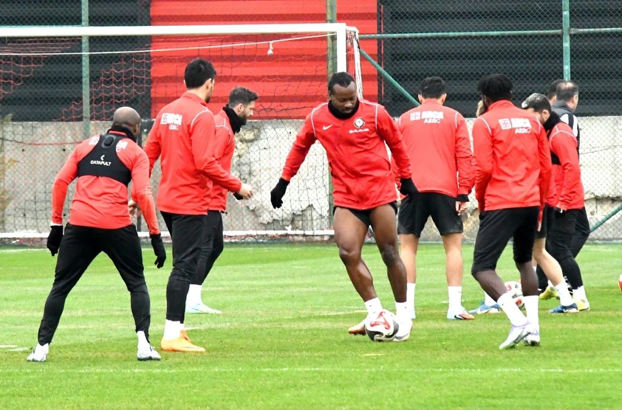 H&uuml;seyin Eroğlu: "Şu anki &ccedil;ıkışımızı son ma&ccedil;ta da devam ettirmek istiyoruz"
