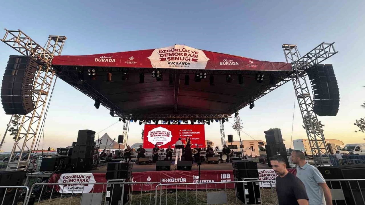 İBB’nin düzenlediği Özgürlük ve Demokrasi Şenliği ilgi görmedi
