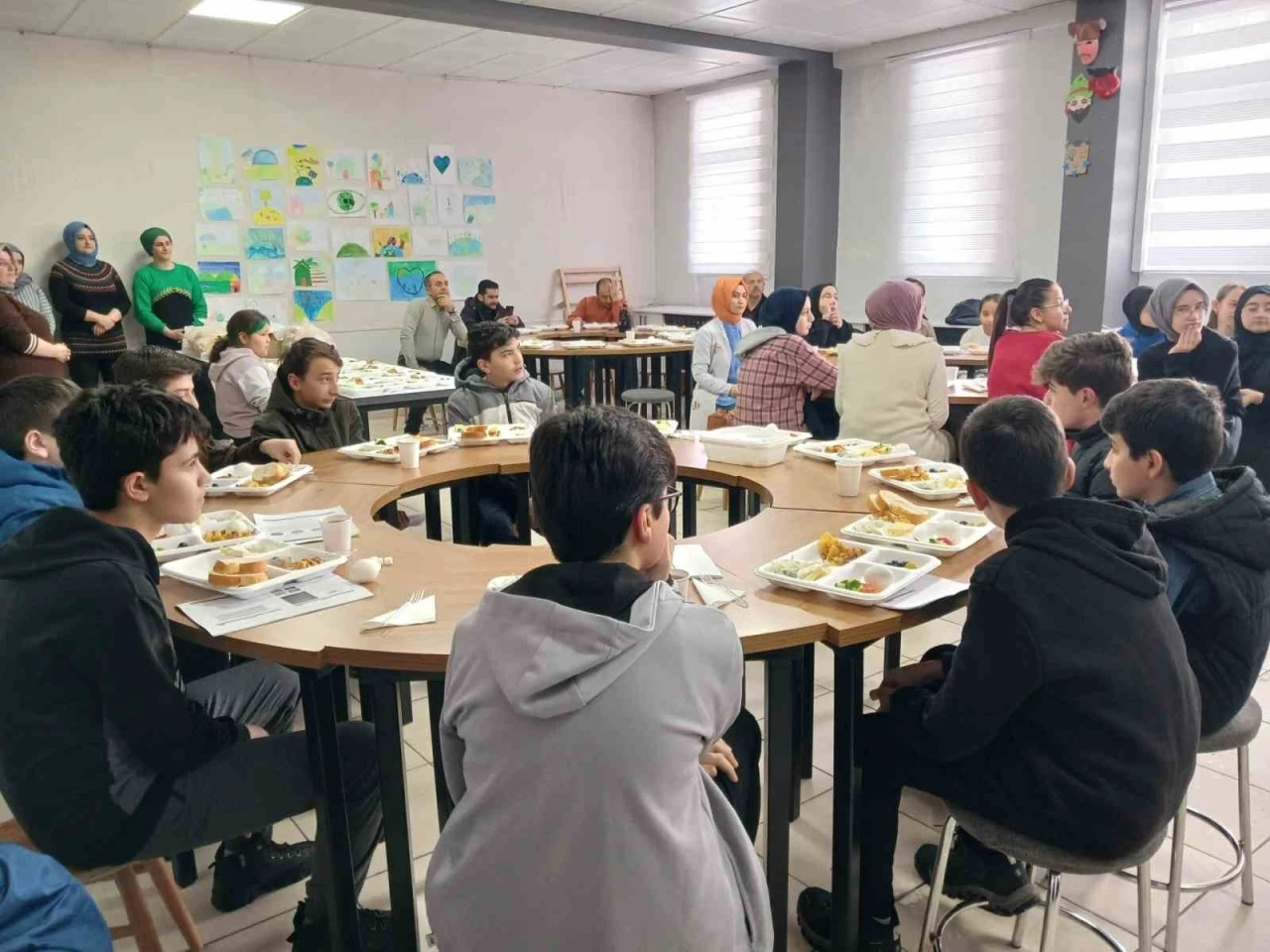 İbrahim Hakkı Kubilay İmam Hatip Ortaokulu başarılarıyla göz dolduruyor
