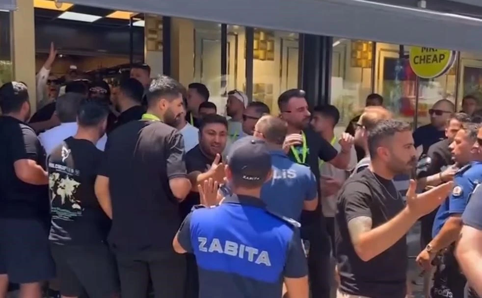 İçmeler’de yıkım gerginliği: &quot;Esnaf ve ekipler karşı karşıya geldi&quot;
