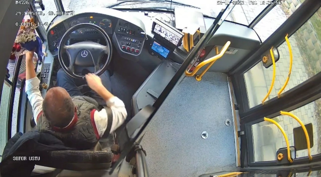 İETT kaptanından Öğretmenler Günü’nde duygusal jest
