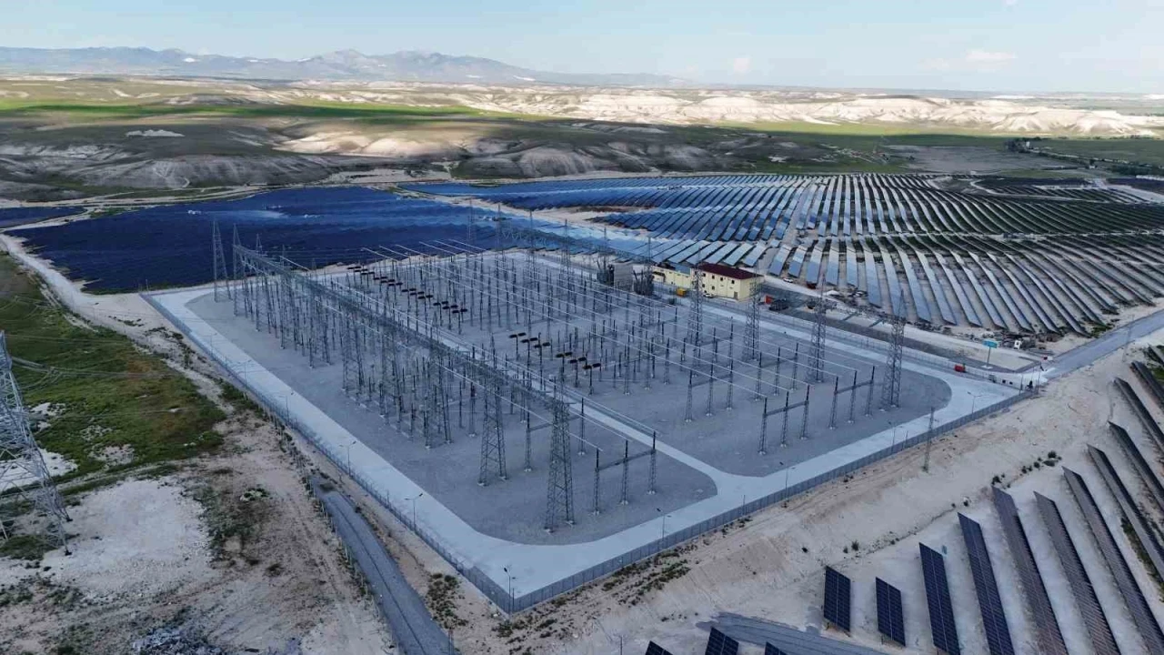 İGA İstanbul Havalimanı Eskişehir&rsquo;de a&ccedil;tığı G&uuml;neş Enerjisi Santrali ile t&uuml;m enerji ihtiyacını karşılıyor
