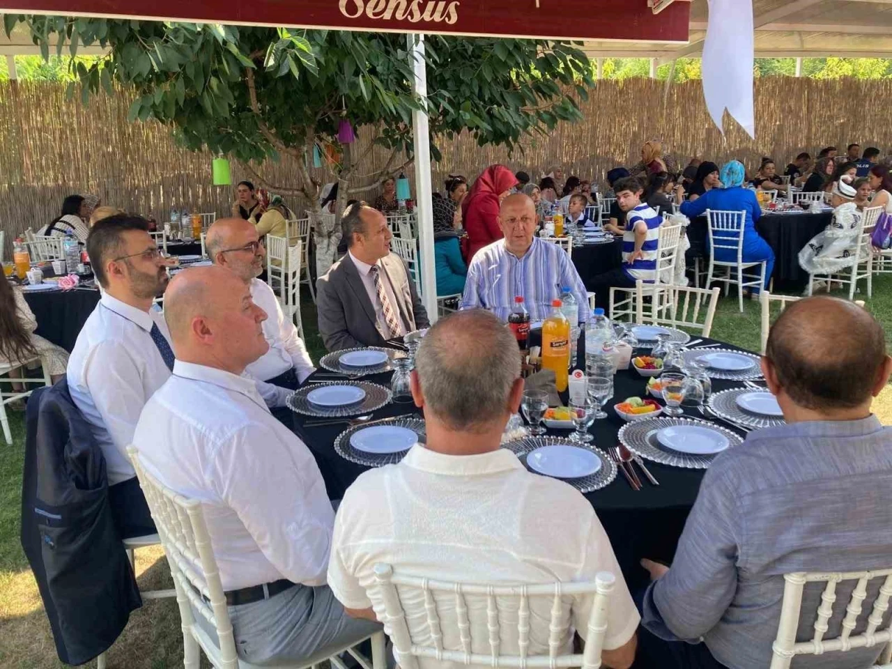 İhtiyaç sahibi çocuklar için sünnet merasimi düzenlendi
