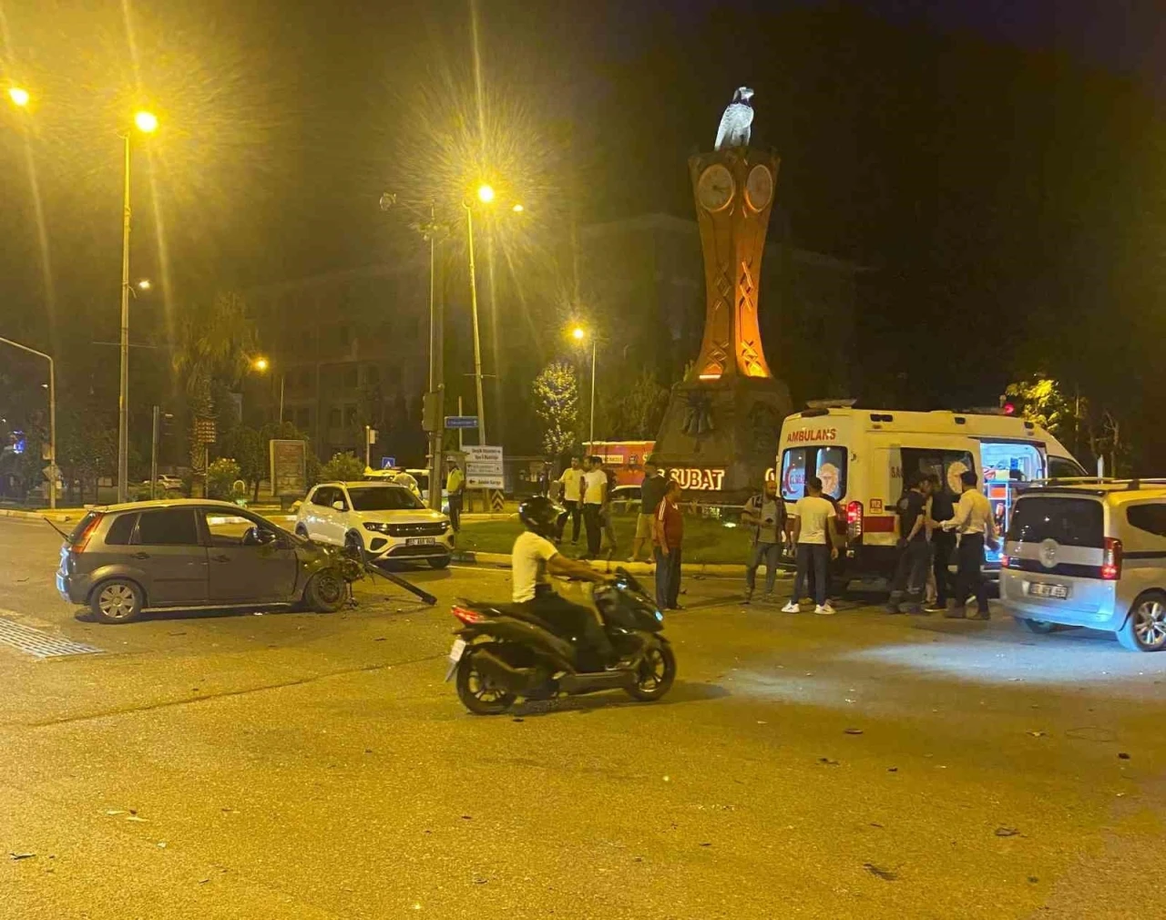 İki otomobil &ccedil;arpıştı: 1 yaralı
