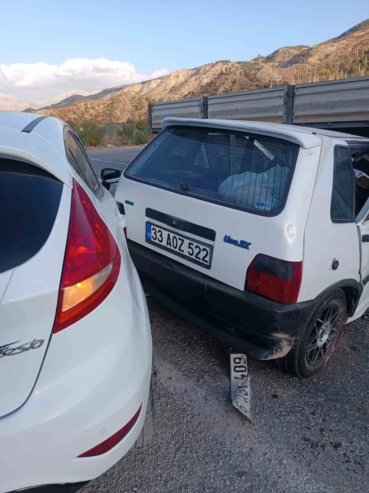 İki otomobil çarpıştı: 5 yaralı