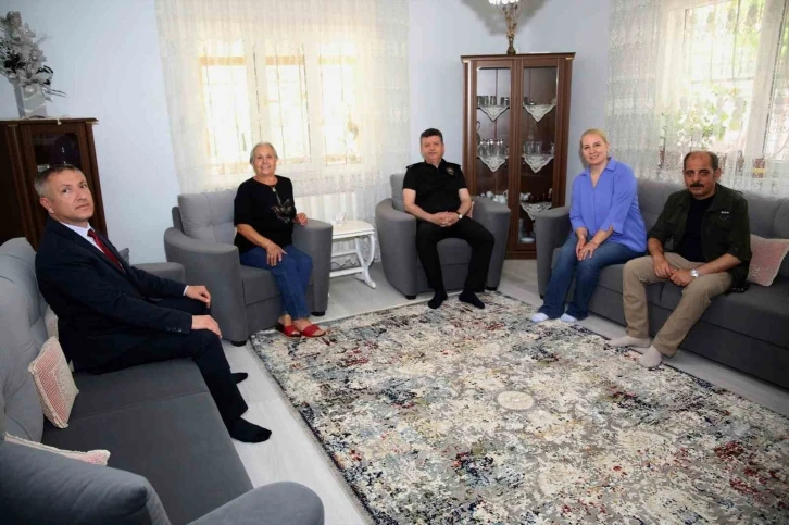 İl Emniyet Müdürü Ağırlar şehit ailesini ziyaret etti