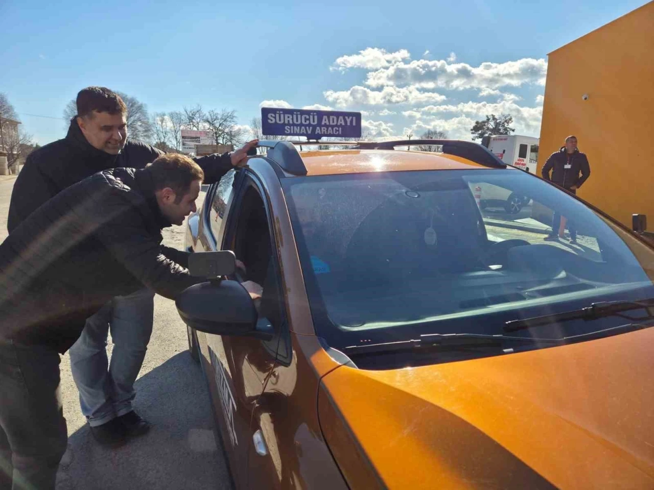 İl Milli Eğitim M&uuml;d&uuml;r&uuml; &Ccedil;ay&rsquo;dan MTSK sınav alanında denetim
