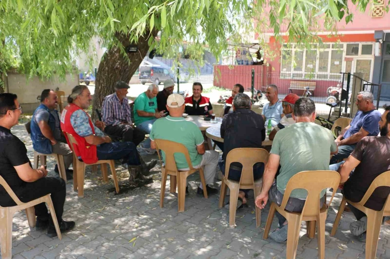 İl Tarım ve Orman M&uuml;d&uuml;r&uuml; Ko&ccedil;aker, Uluk&ouml;y&rsquo;de &ccedil;ift&ccedil;ilerle buluştu
