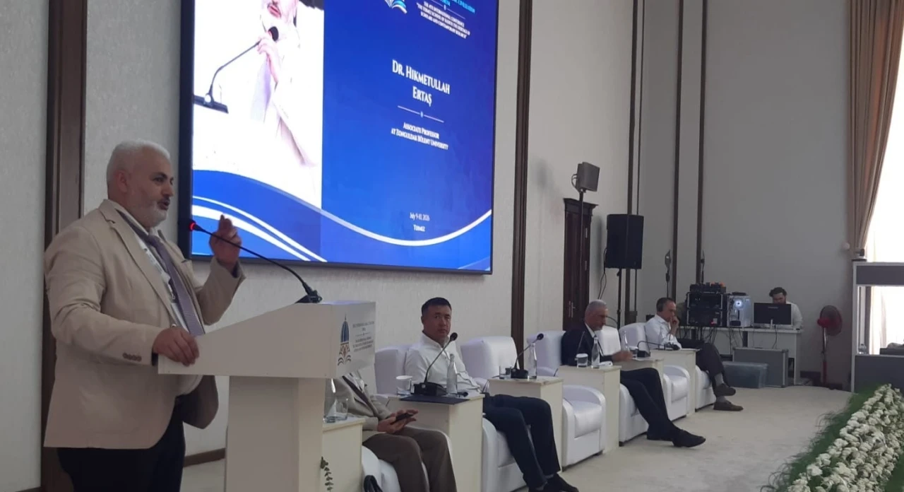 İlahiyat Fak&uuml;ltesi Dekan Yardımcısı Do&ccedil;. Dr.  Ertaş, Uluslararası İslam Medeniyeti Forumu&rsquo;nda BEUN&rsquo;u Başarıyla Temsil Etti
