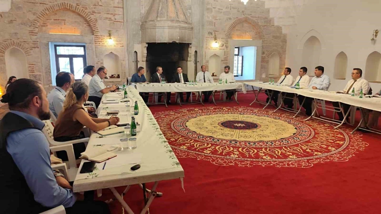 İlçe milli eğitim müdürlerinin katılımıyla koordinasyon toplantısı yapıldı

