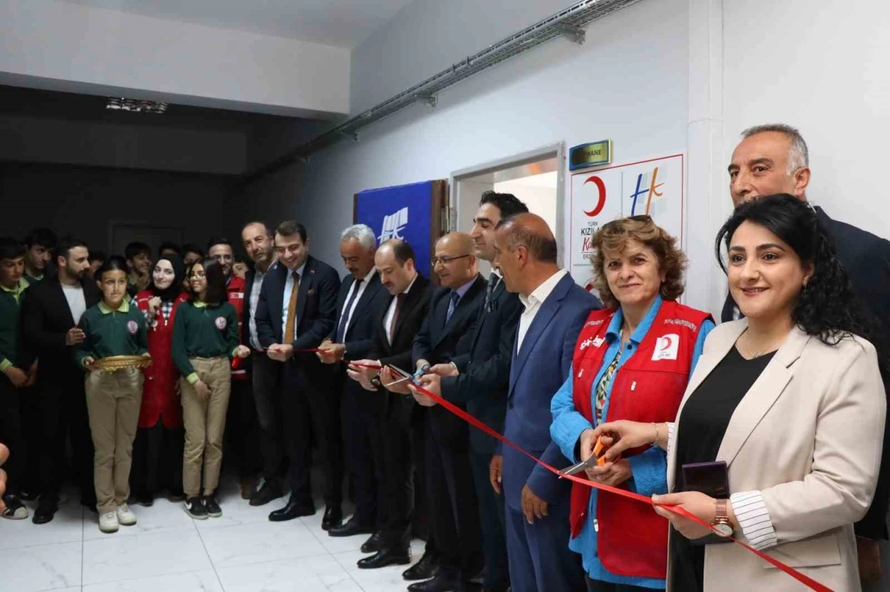İlçeye modern kütüphane yapıldı

